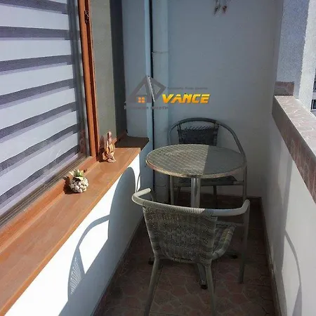 Apartament Za Noshtuvki Karina'' Daire Burgaz